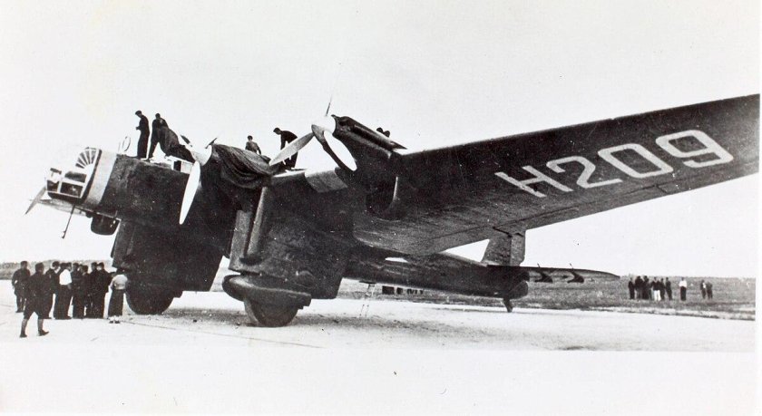 Самолет Леваневского н-209