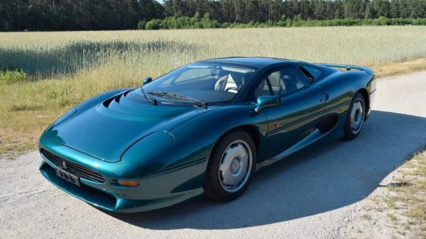 Jaguar xj 220