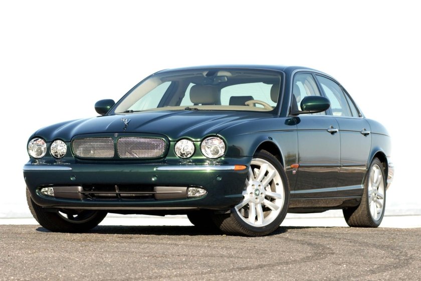 Jaguar XJR 2003