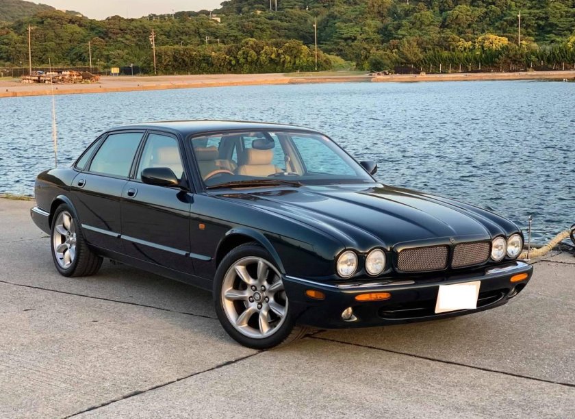 Jaguar XJR x308