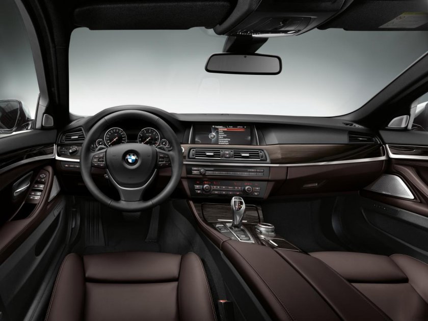 BMW 5 f10 Interior