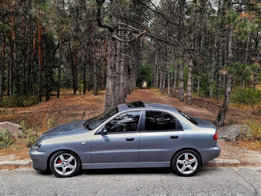 Шевроле Ланос или ВАЗ 2110