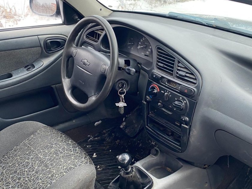 Приора или Шевроле Ланос