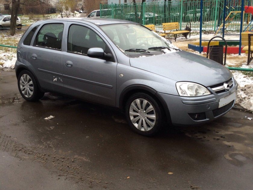 Опель Корса 2006