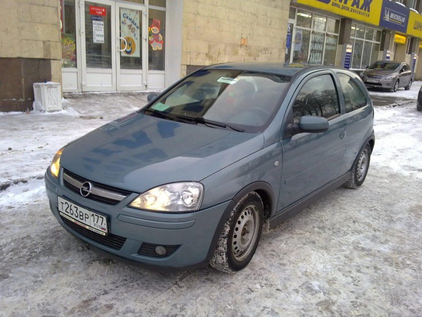 Опель Корса 2005