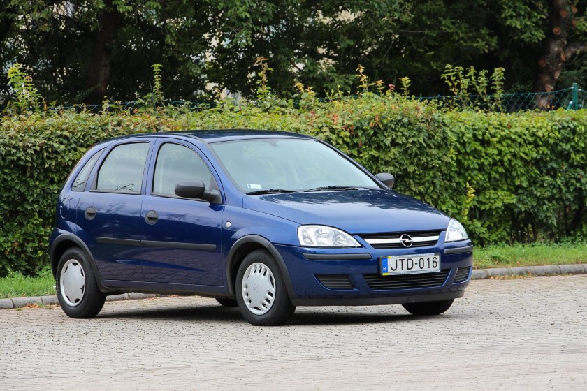 Опель Корса 1.2 2003