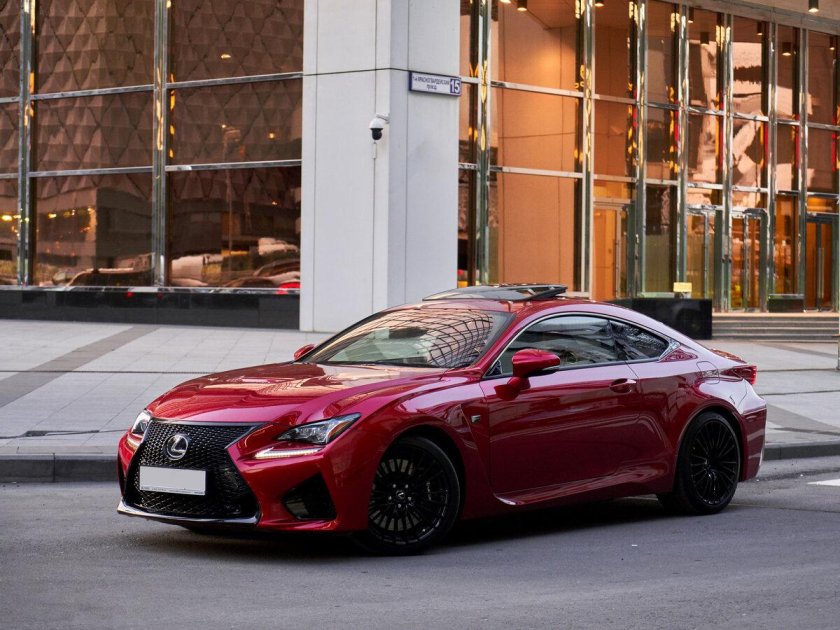 Лексус РС 2021 красный