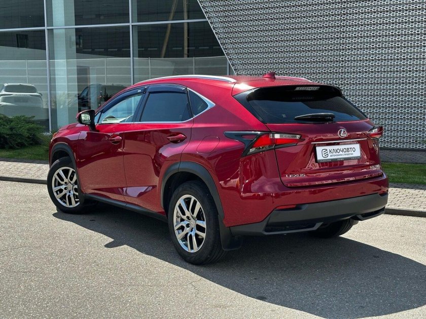 Lexus nx i