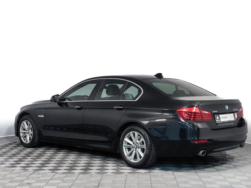 BMW 528 2014 черная