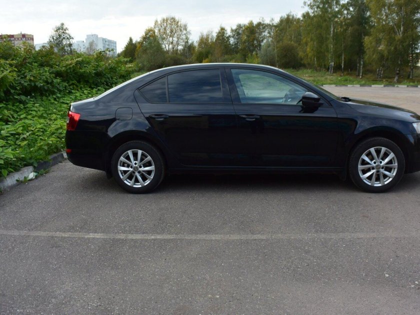 Фольксваген Джетта 2012 черная