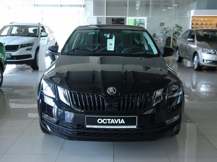 Шкода Октавия Блэк эдишн 2018