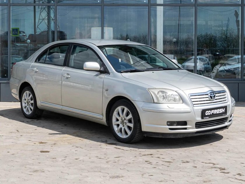 Тойота авенсис 2005 седан