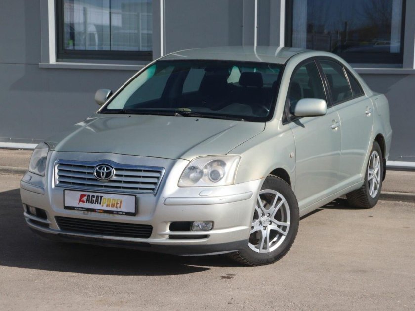 Toyota avensis 2007 sliver