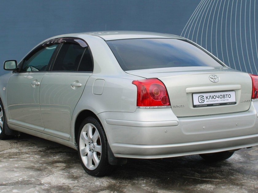 Toyota avensis 2008