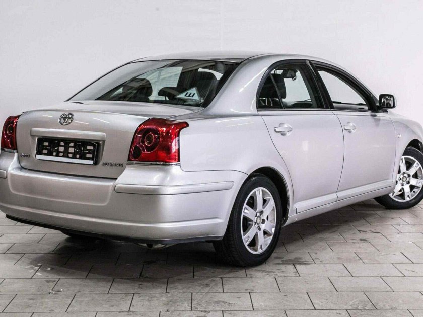 Toyota Avensis 2005