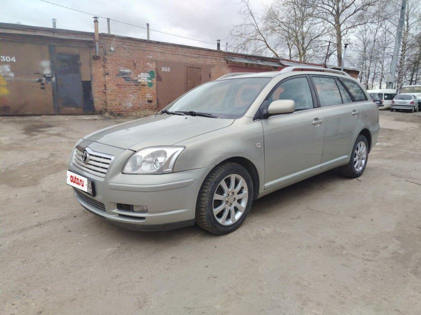 Toyota avensis 2008 универсал