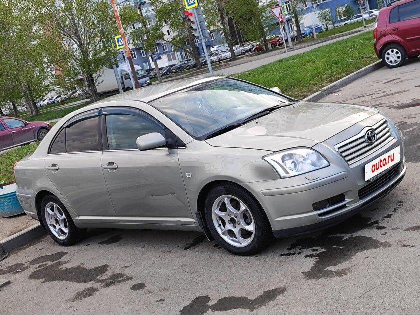 Toyota avensis 2005