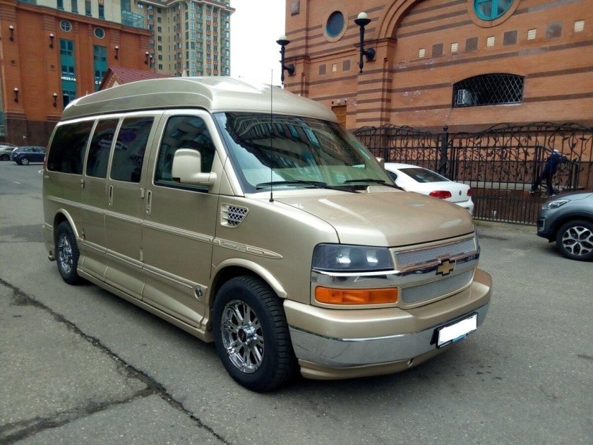 Chevrolet Express 2011