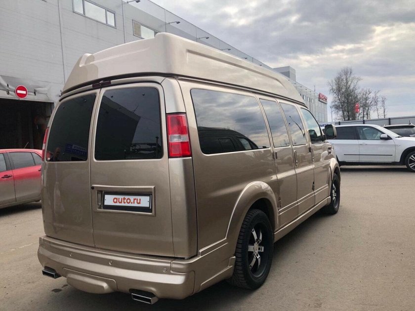 Chevrolet Express 2010