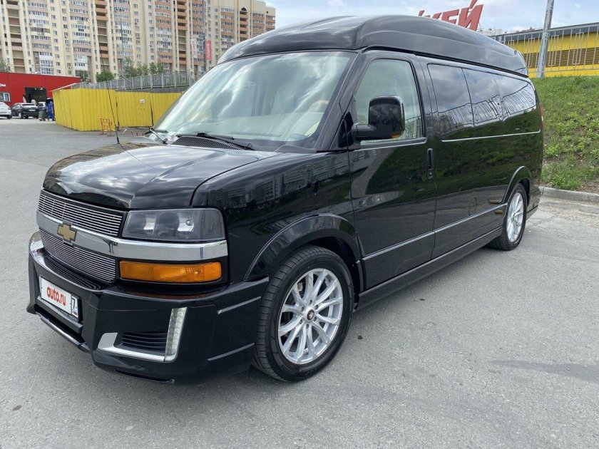 Chevrolet Express 2