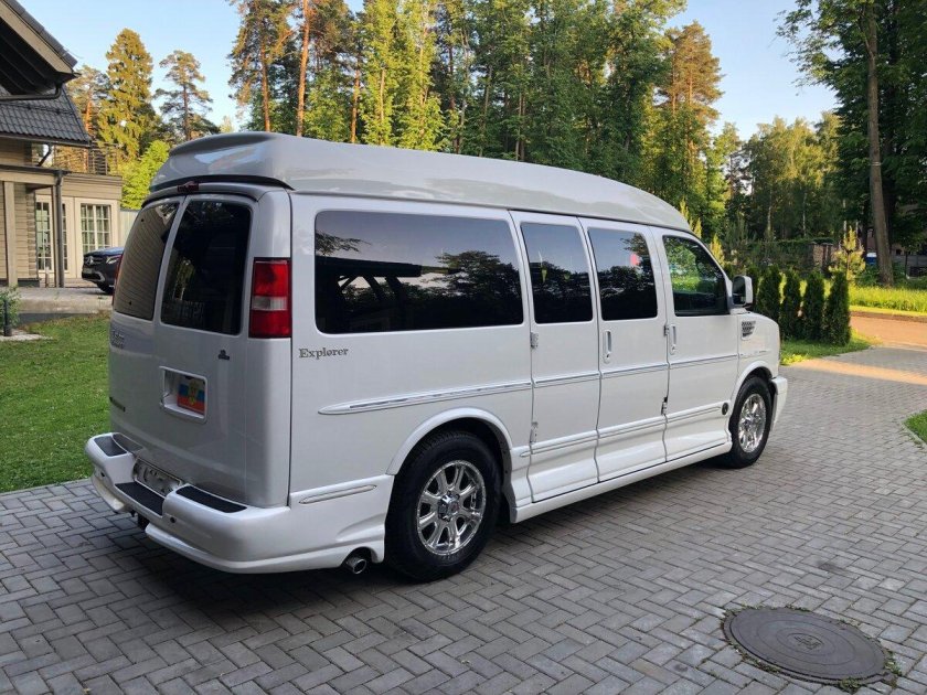 Шевроле экспресс белый