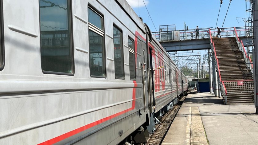 Поезд 273 Северобайкальск Адлер