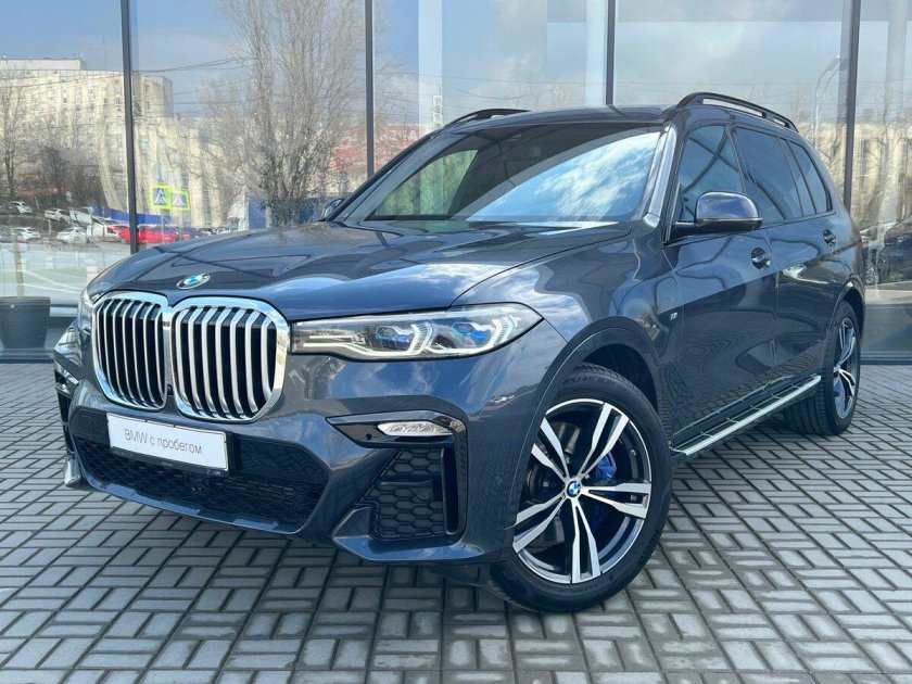 БМВ x7 m50d черный