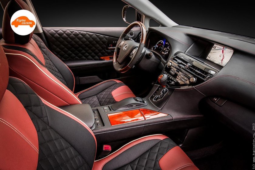 Лексус с красным салоном