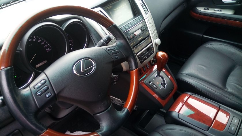 Лексус РХ 330 салон
