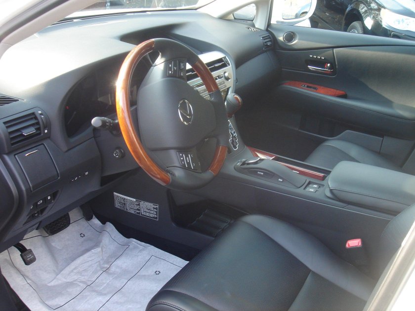 Лексус РХ 350 салон