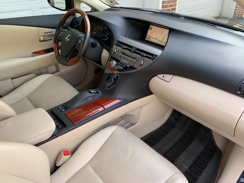 Лексус rx350 2010 салон