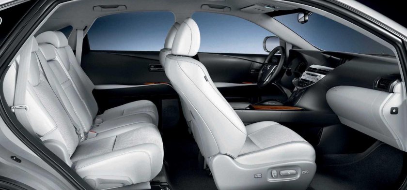 Лексус rx450h салон