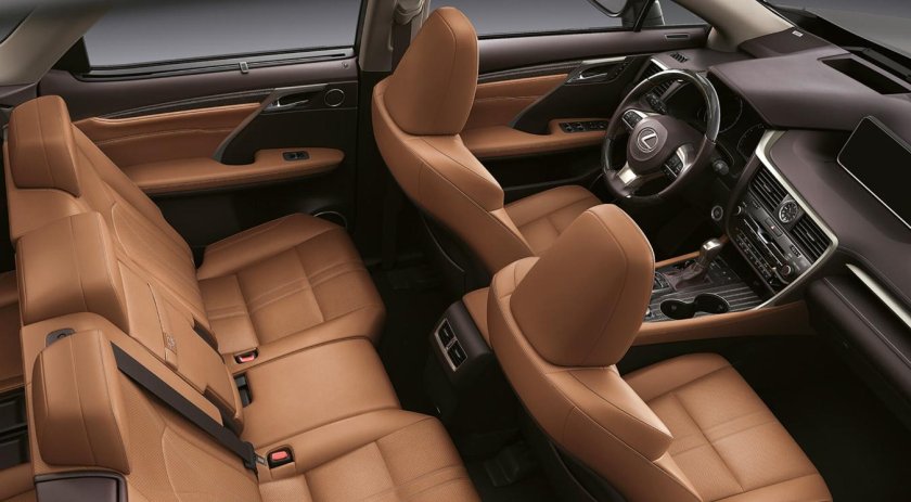 Lexus RX 200t салон