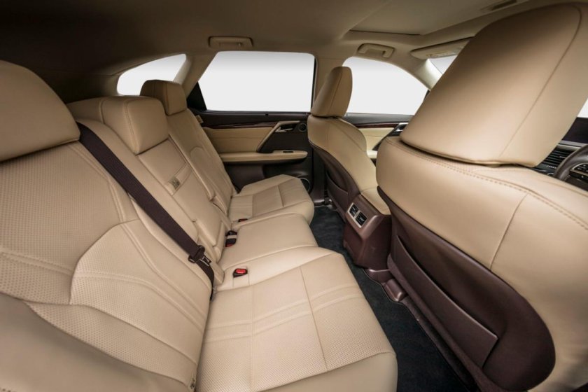 Lexus RX 350l Interior