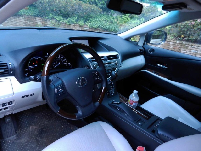 Лексус rx350 2010 салон