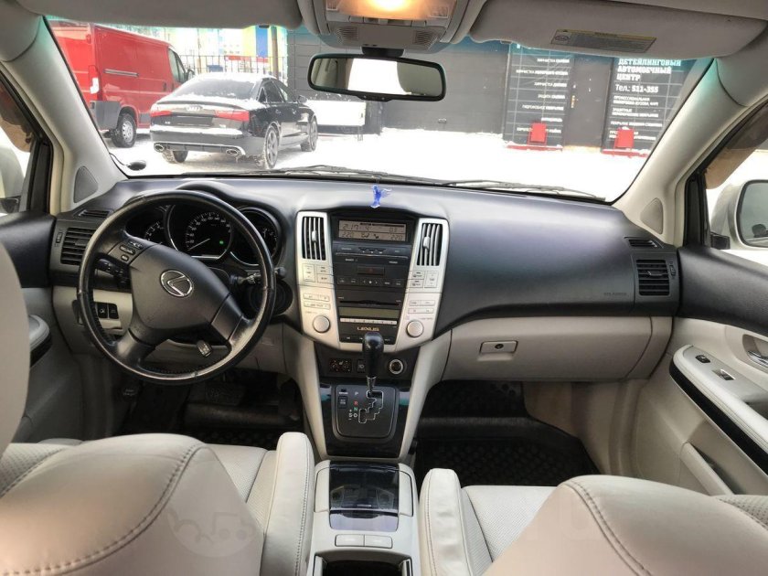 Lexus RX 2007 салон