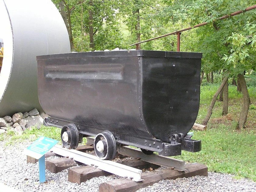 Вагонетка шахтная ВГ-1.3