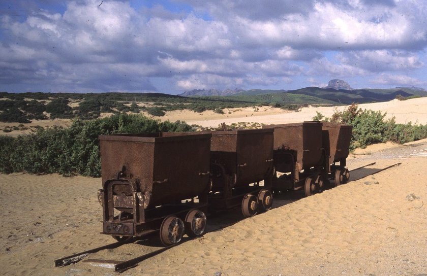 Шахтерская вагонетка