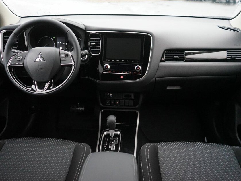 Митсубиши 2022