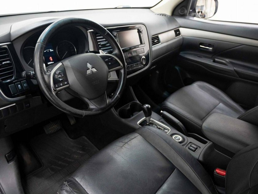 Комплектация митсубиси аутлендер 2014