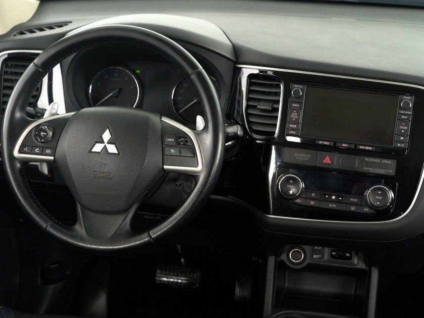Mitsubishi outlander 2014