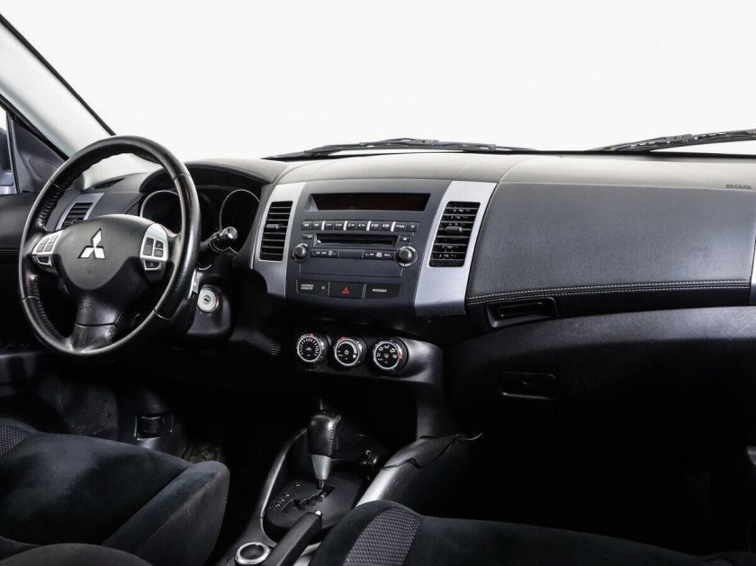 Mitsubishi outlander 2007