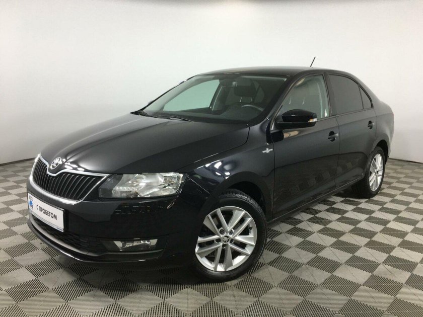 Шкода Рапид черная
