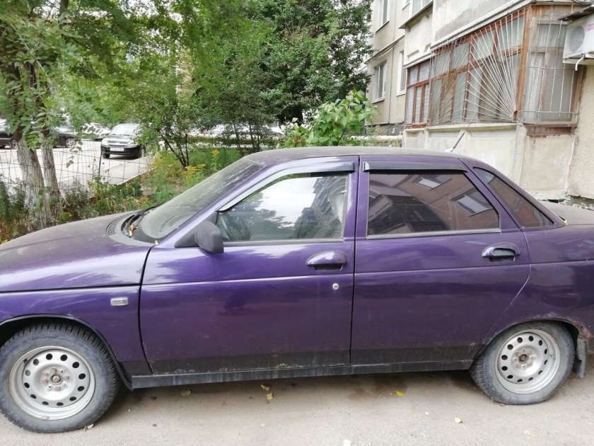 ВАЗ 2110 фиолетовая 2001
