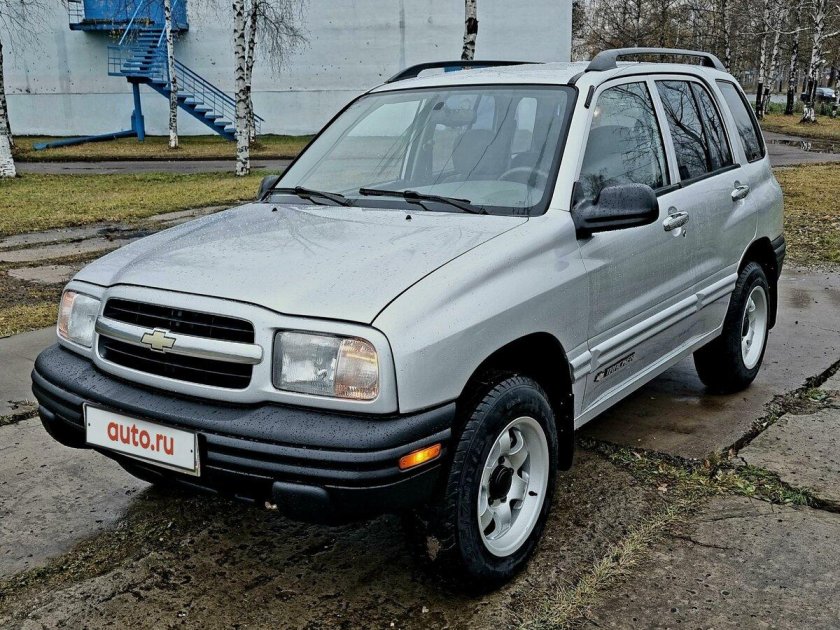 Шевроле трекер 2001
