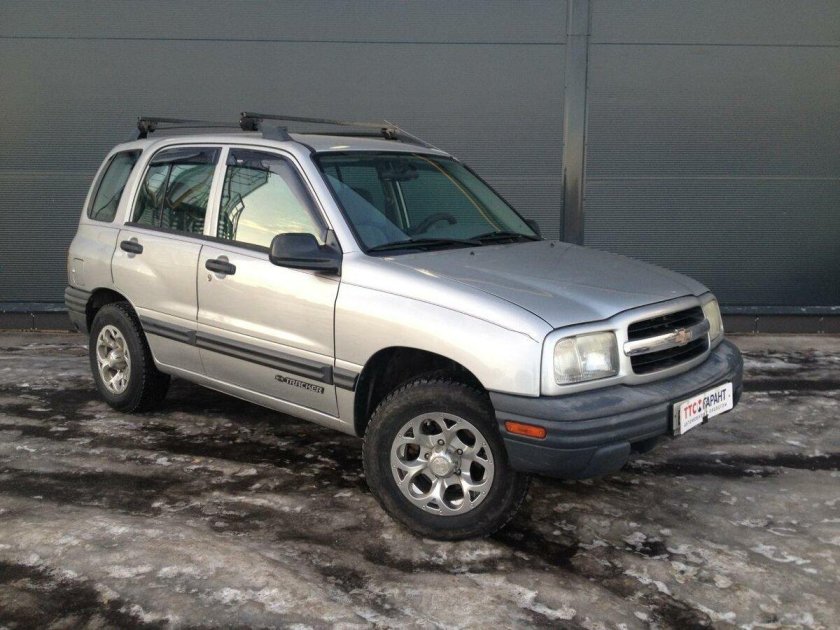 Chevrolet Tracker 2000