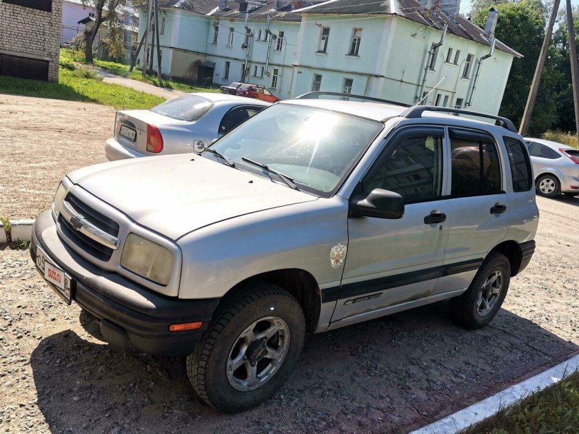 Chevrolet Tracker 2000