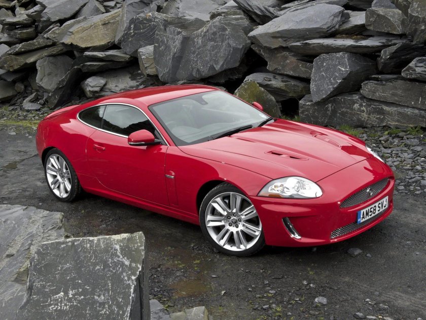 Jaguar XKR Coupe