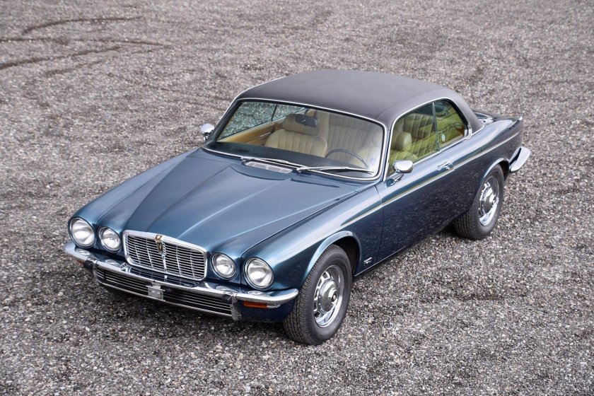 Jaguar xj12 Coupe
