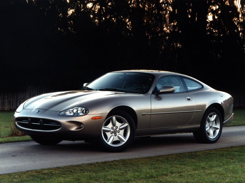 Jaguar xk8